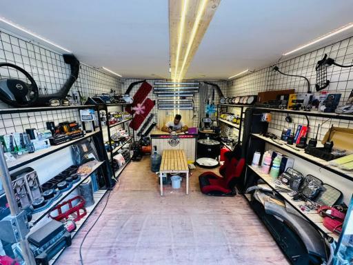 عکس تعمیرگاه پاترول چنارانی