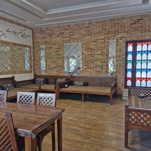 عکس رستوران شیلاتی و جایگاه عرضه ماهی قزل آلای رنگین کمان