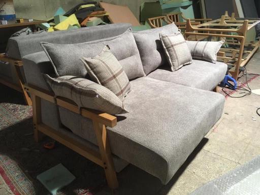 تجهیزات ودکوراسیون اداری و دفتری  تخت جمشید