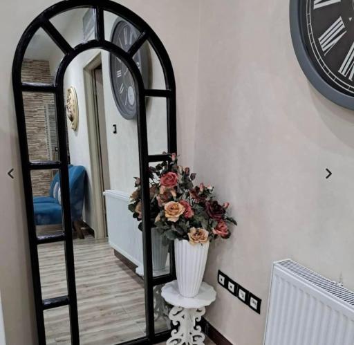 تجهیزات ودکوراسیون اداری و دفتری  تخت جمشید