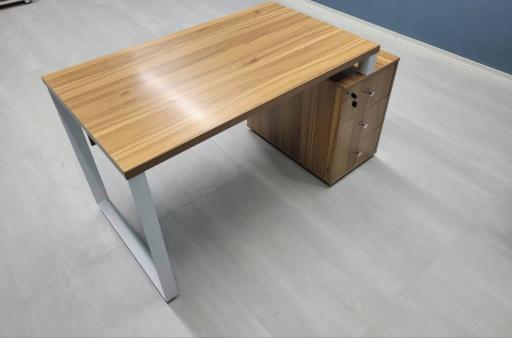 تجهیزات ودکوراسیون اداری و دفتری  تخت جمشید