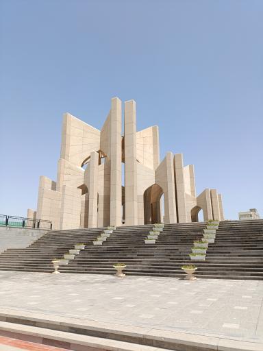 عکس آرامگاه استاد شهریار