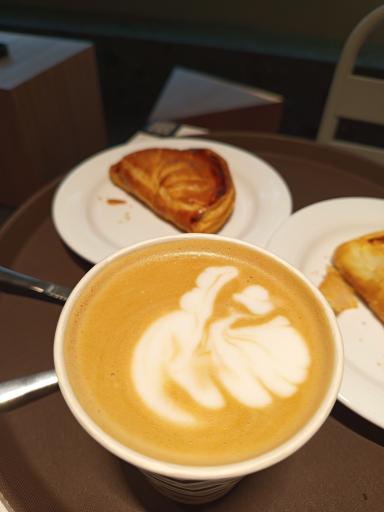 عکس قهوه لمیز شعبه فردوس 