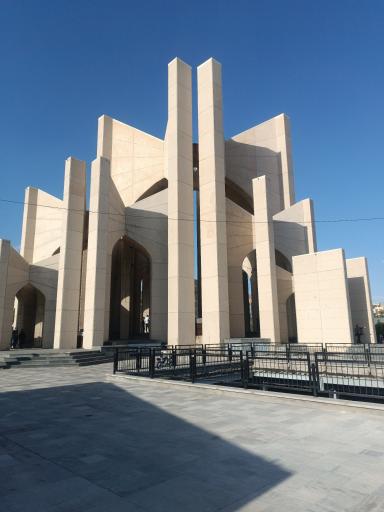عکس آرامگاه استاد شهریار