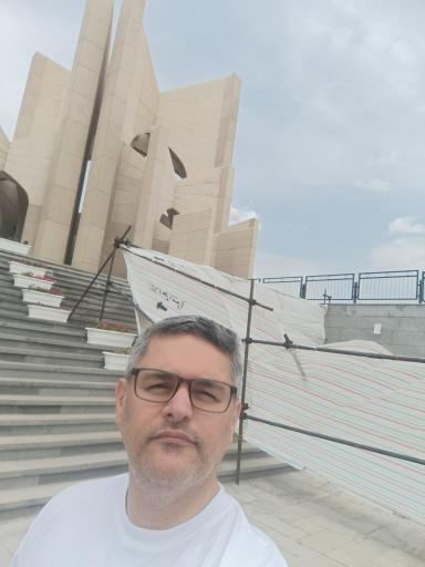 عکس آرامگاه استاد شهریار