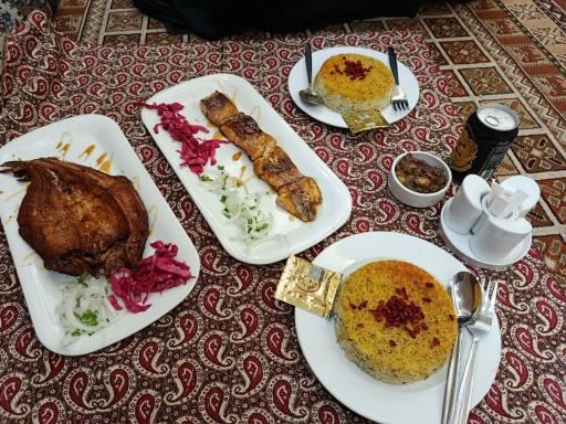 عکس رستوران شیلاتی و جایگاه عرضه ماهی قزل آلای رنگین کمان