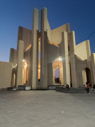 عکس آرامگاه استاد شهریار