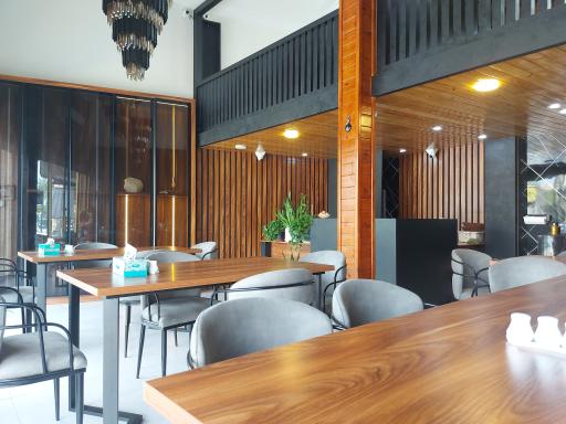 عکس رستوران و تهیه غذای فردین