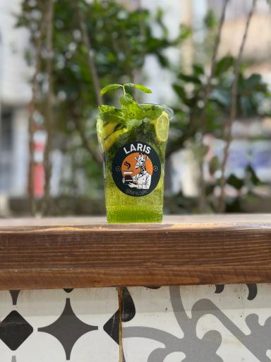 عکس کافه رستوران لاریس