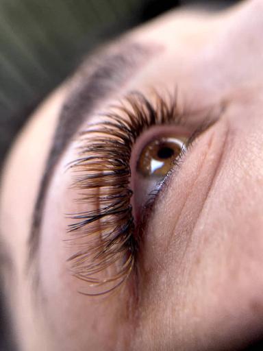 عکس سالن زیبایی الی