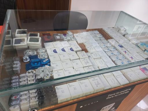 عکس فروشگاه موبایل پاژ مارکت 