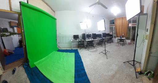 عکس استدیو هدهد