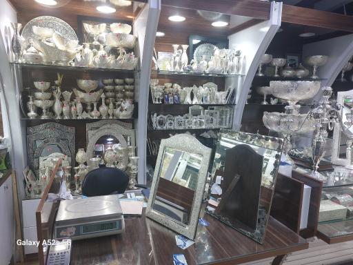 عکس فروشگاه صنایع دستی کاظمی