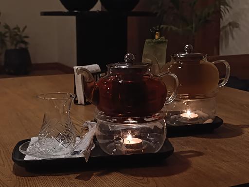 عکس کافه کتاب وتن