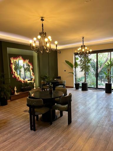 عکس کافه کتاب وتن