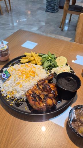 عکس رستوران دلیس