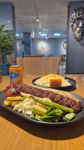 عکس رستوران دلیس