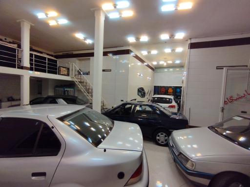 عکس نمایشگاه اتومبیل میثم پیرزادی