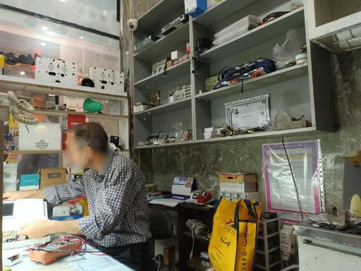 عکس تعمیر آیفون تصویری، دوربین مداربسته و دزدگیر اماکن