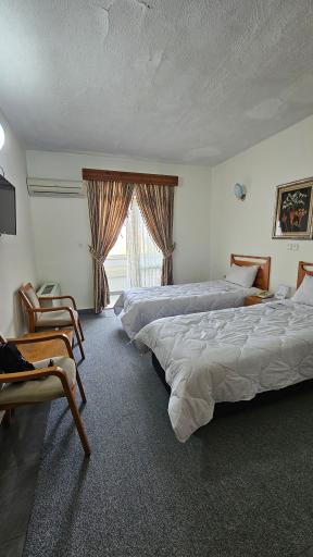 عکس هتل نمونه جهانگردی انزلی