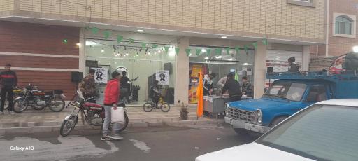 عکس سالن آرایش مردانه موکات