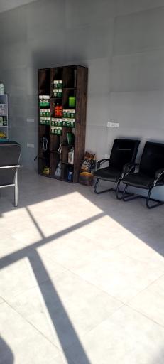 عکس فروشگاه سم و کود زارع بیاتی