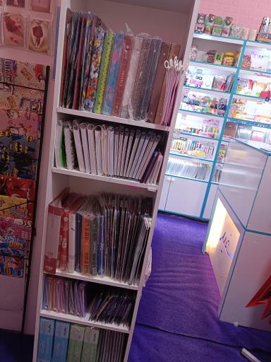 کپی و پرینت رنگی و لوازم التحریر فانتزی سفید