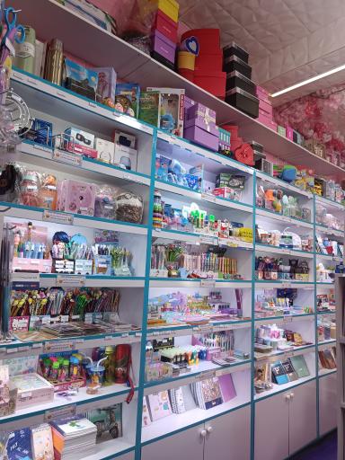 عکس کپی و پرینت رنگی و لوازم التحریر سفید