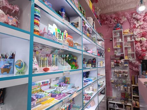 عکس کپی و پرینت رنگی و لوازم التحریر و کادویی سفید