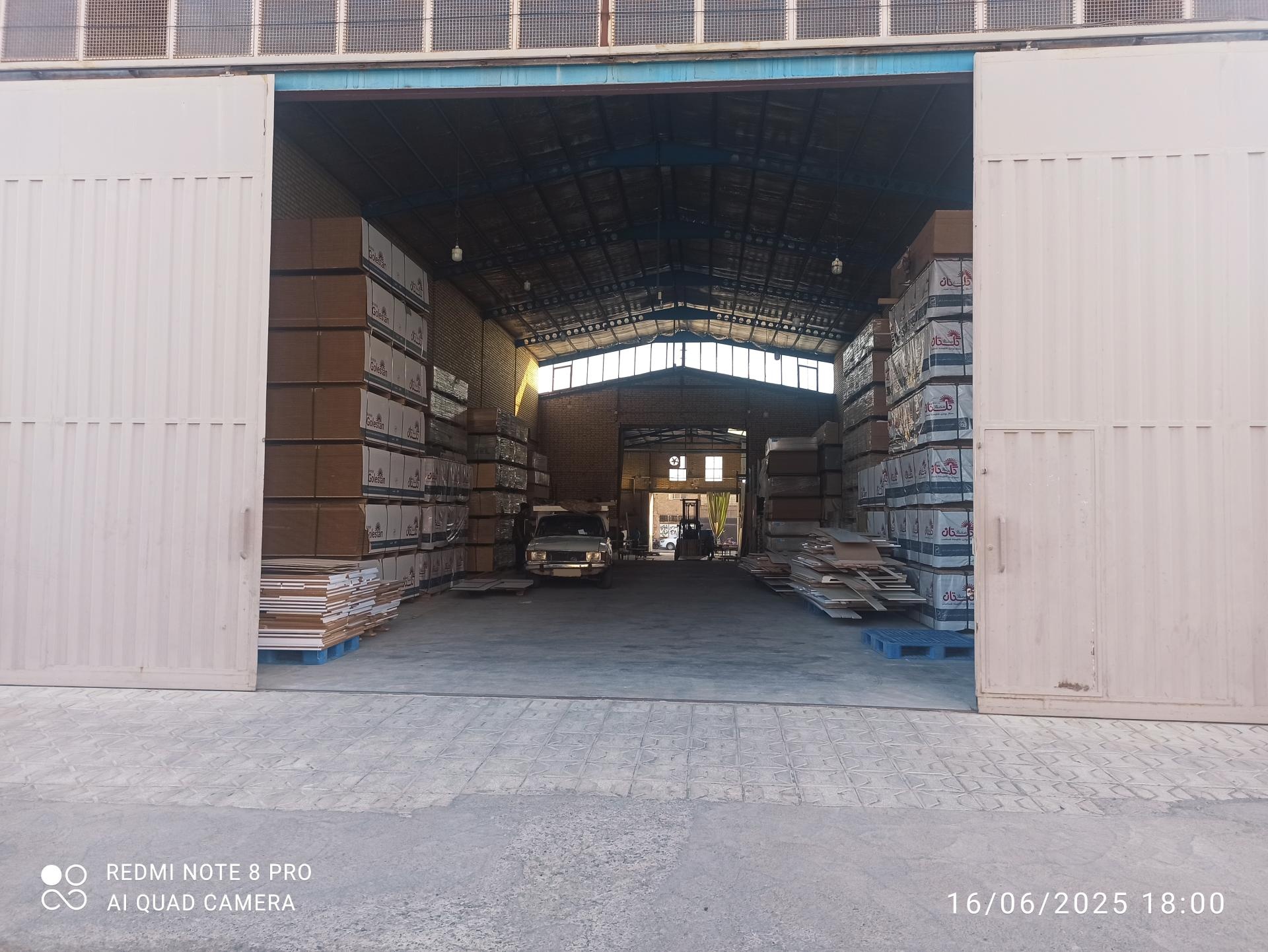 عکس انبار پاییزان چوب 