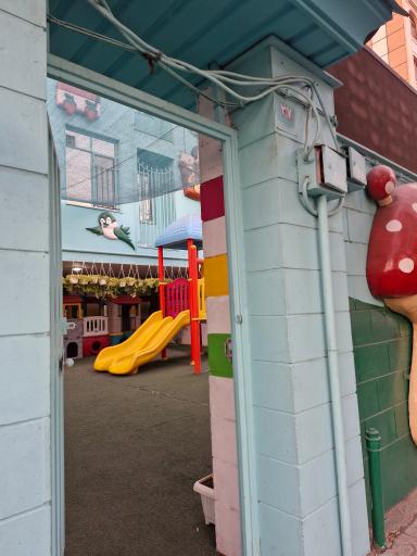 مهد کودک مهر پرستو