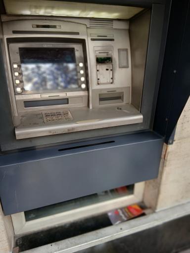 عکس عابر بانک سپه