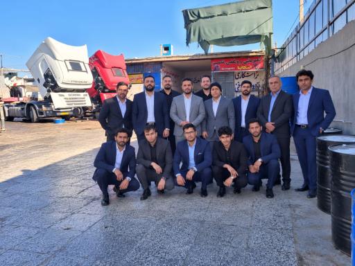 عکس تعمیرگاه اسکانیا شیراز فراحی