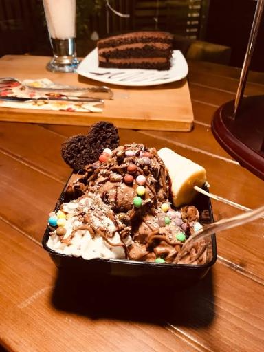 عکس کافه آیس پک ساری