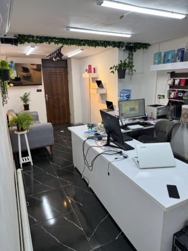 عکس مرکز تعمیرات کامپیوتر ملل