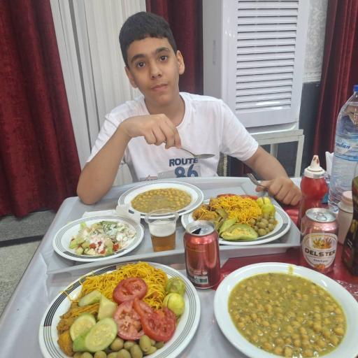 عکس رستوران باشگاه صنعت نفت شیراز