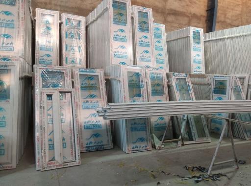 عکس درب و پنجره امید