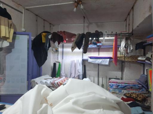 عکس پارچه فروشی نوین بافت