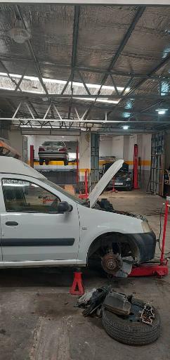 عکس نمایندگی کیا موتور حدادیان