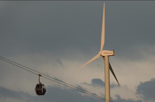 عکس ایستگاه تله کابین عینالی