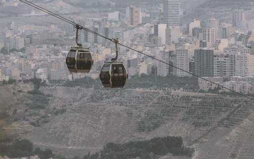 عکس ایستگاه تله کابین عینالی