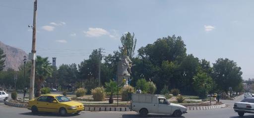 عکس میدان پدر