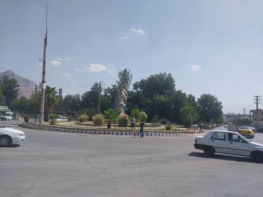 عکس میدان پدر