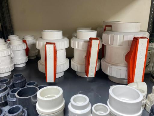 عکس شیران پلیمر