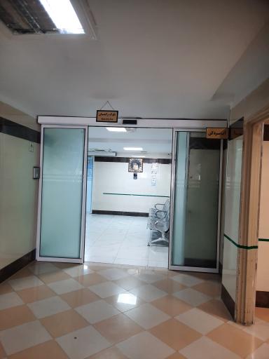 عکس بیمارستان 96 تختخوابی شازند