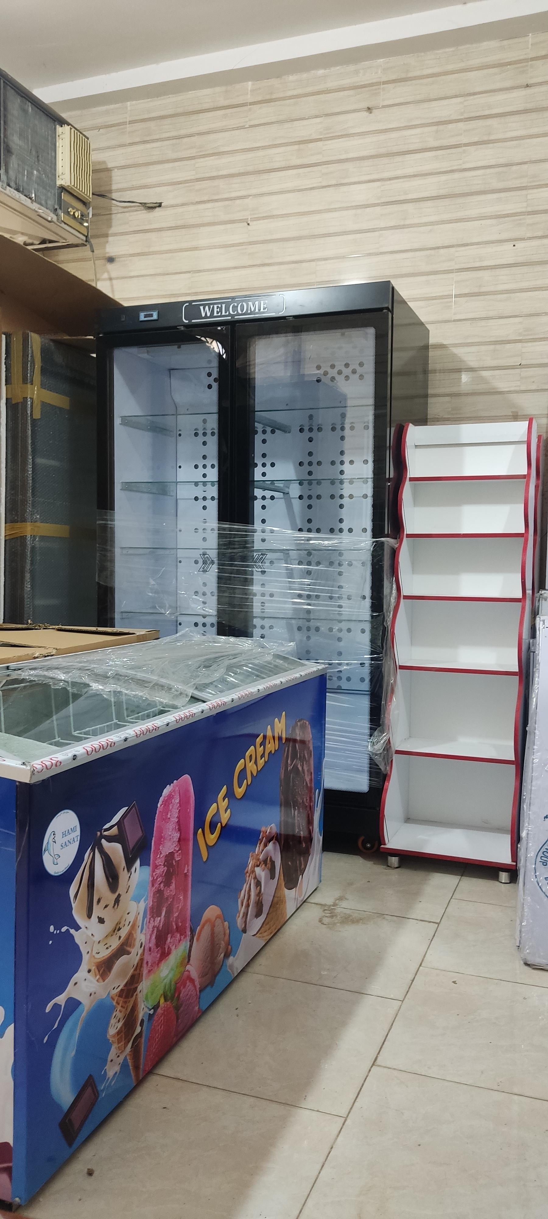 عکس تجهیزات فروشگاهی آکو