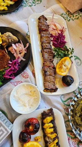 عکس رستوران پارسیان فشم