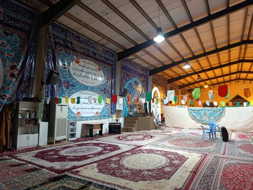 عکس مصلای نماز جمعه گویم