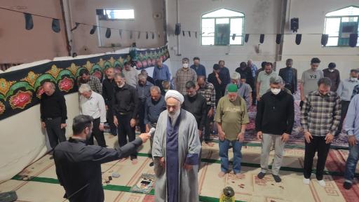 عکس مصلای نماز جمعه گویم