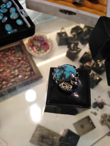 عکس نقره فروشی گوهر آبی